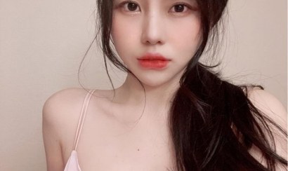 Clip nóng Streamer Park Dak chỉ che vòng 1 bằng tấm vải nhỏ