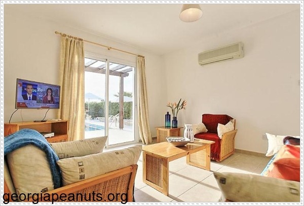 Khi sử dụng máy lạnh không nên để nhiệt độ quá chênh lệnh so với bên ngoài