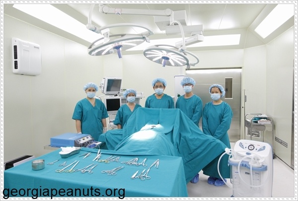 Trang thiết bị tại ph&ograve;ng kh&aacute;m bệnh trĩ