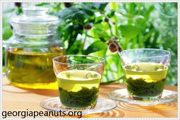 uống tr&agrave; buổi tối để giảm c&acirc;n