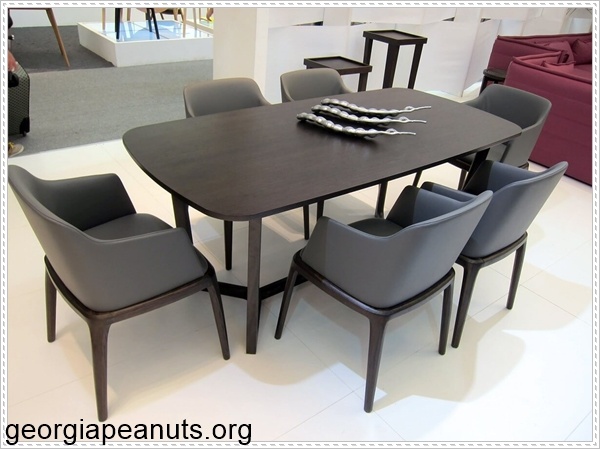 C&aacute;ch lau nh&agrave; tại ph&ograve;ng kh&aacute;ch nhanh nhất