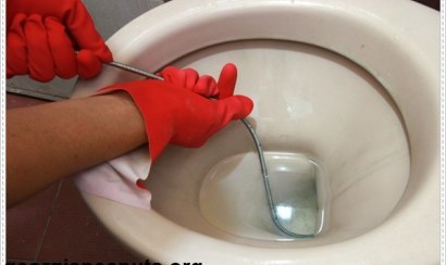 Cách khắc phục bồn cầu bị rỉ nước