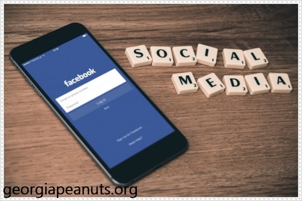 quảng cáo trên facebook