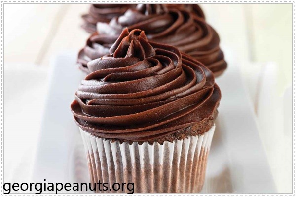 c&aacute;c bước l&agrave;m b&aacute;nh cupcake chocolate