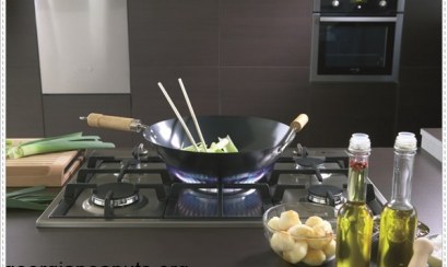 Mẹo làm sạch tường nhà bếp đơn giản