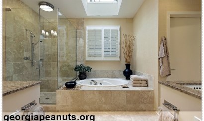 Vệ sinh phòng tắm khách sạn đúng cách 