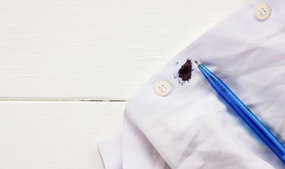 Cách tẩy vết mực trên áo đơn giản và nhanh chóng