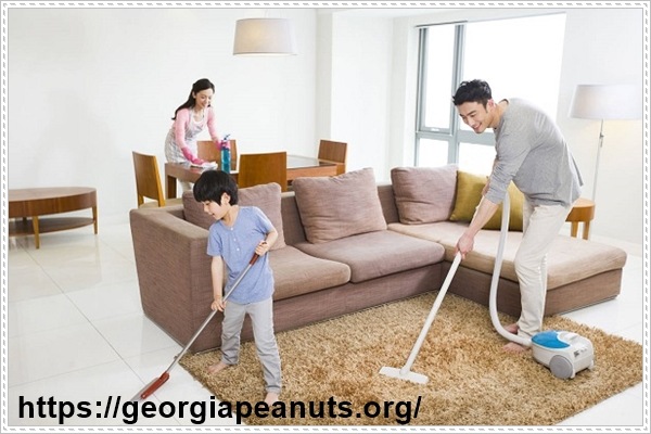 Vệ sinh nh&agrave; cửa phải bỏ đi những thứ kh&ocirc;ng d&ugrave;ng
