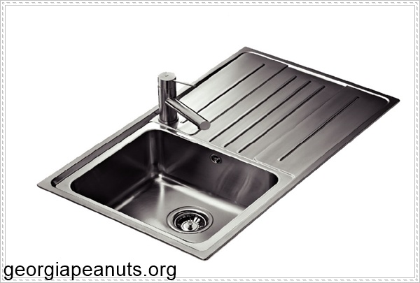 Các mẹo đánh bay vết ố vàng trên chậu rửa bát