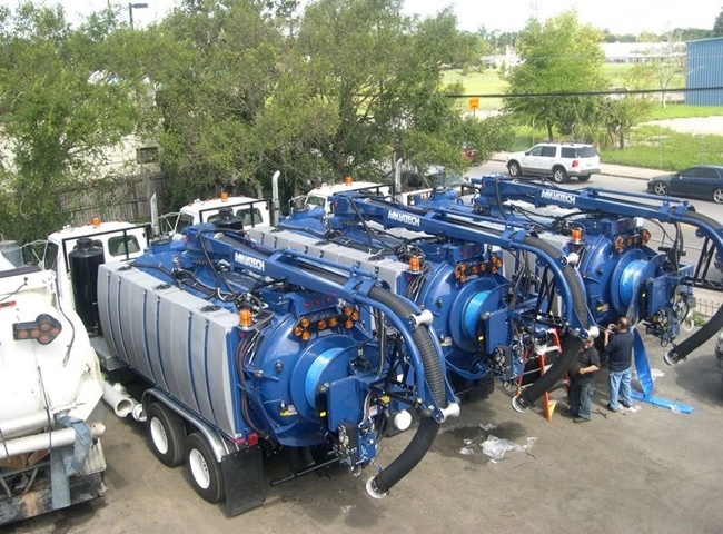 H&uacute;t hầm cầu quận 3 tại c&ocirc;ng ty Hưng Ph&aacute;t