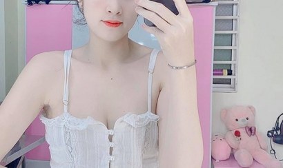 Streamer Shindy Tiên lộ ảnh nóng đáng yêu, gợi cảm